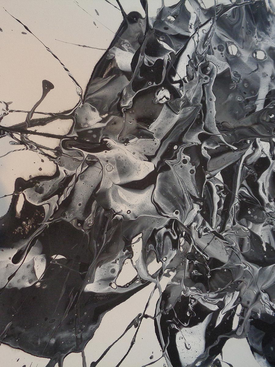 Dynamisches Schüttbild in warmen Farbtönen